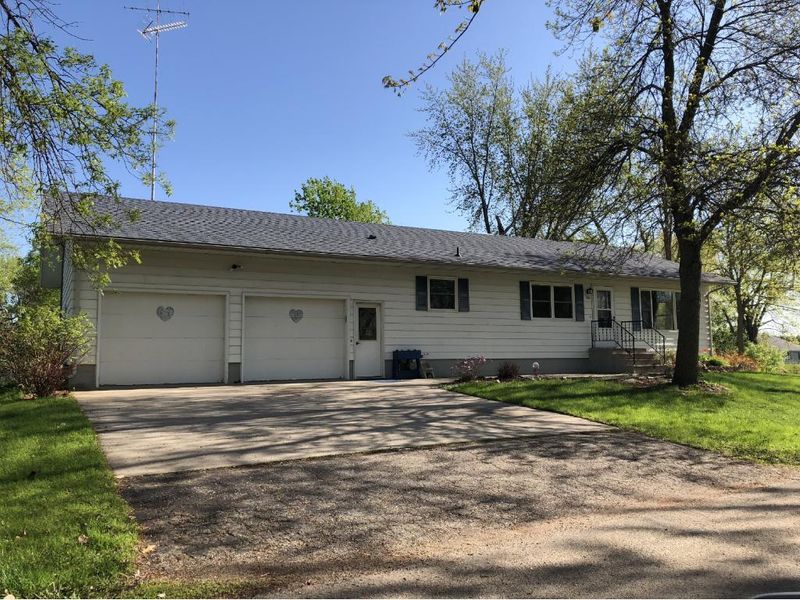389 Rose Ave E, Eden Valley, MN 55329
