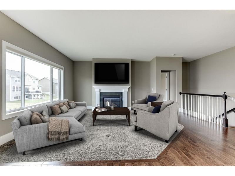 1197 Rosemary Ln, Chaska, MN 55318