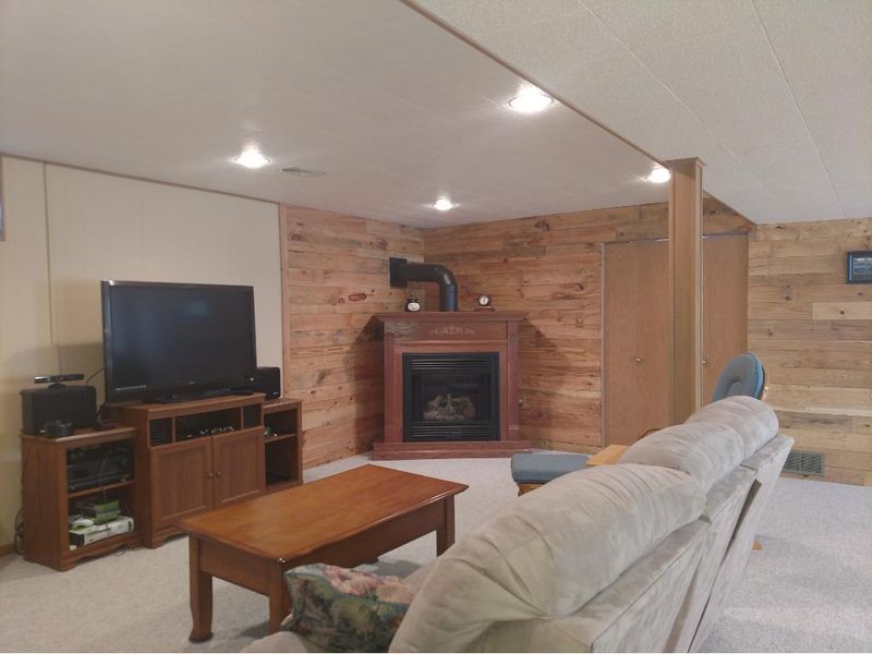 3542 Zealand Ave N, Crystal, MN 55427