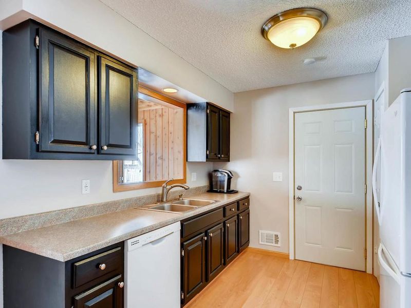11115 Quebec Ln N, Champlin, MN 55316
