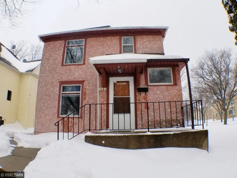 1341 Irving Ave N, Minneapolis, MN 55411