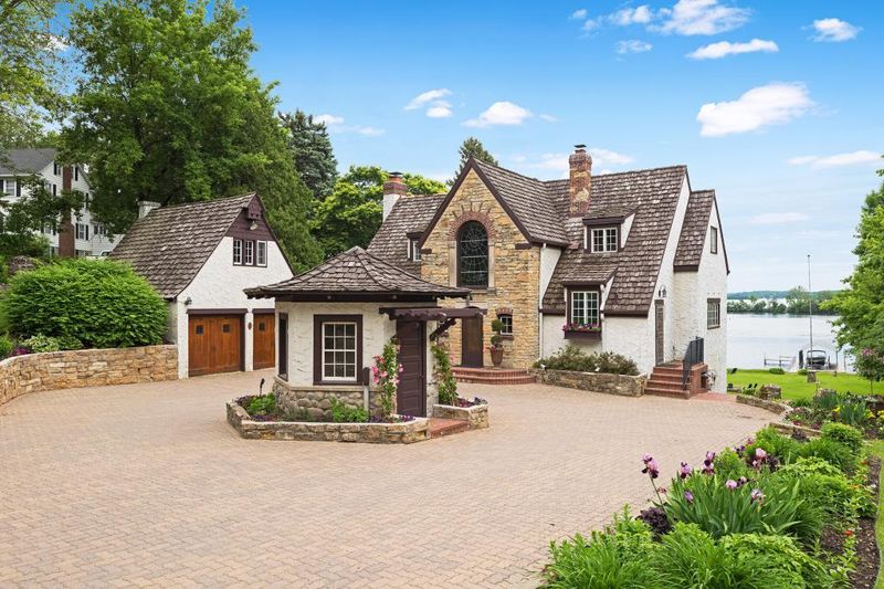 3056 Highland Blvd, Mound, MN 55364