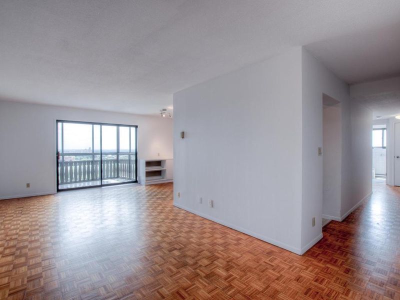 410 Groveland Ave #2005, Minneapolis, MN 55403