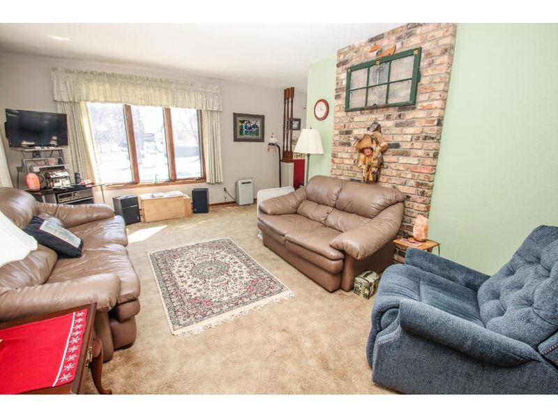 101 8th Ave SE, Saint Joseph, MN 56374