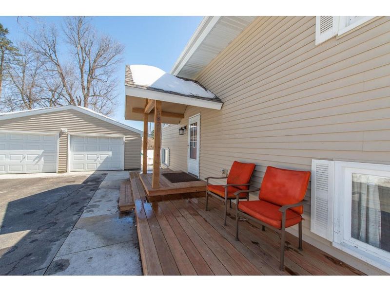 5820 Lynwood Blvd, Mound, MN 55364