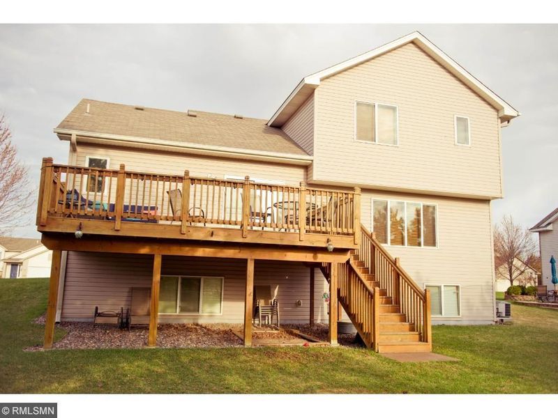 15927 Avocet St NW, Andover, MN 55304