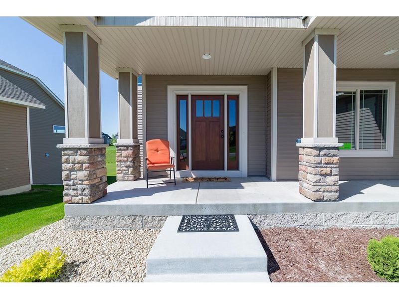 1095 166th Ave NW, Andover, MN 55304