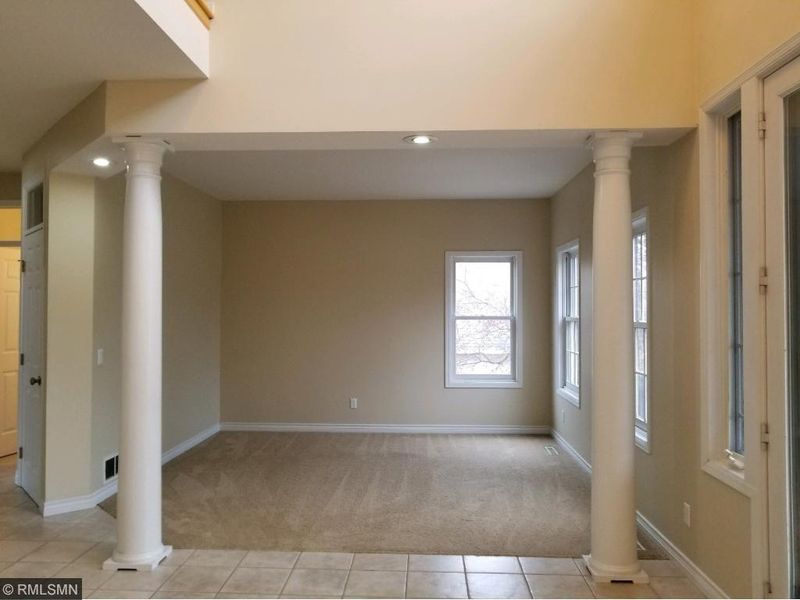 6117 Creek Ridge Ct, Minnetonka, MN 55345