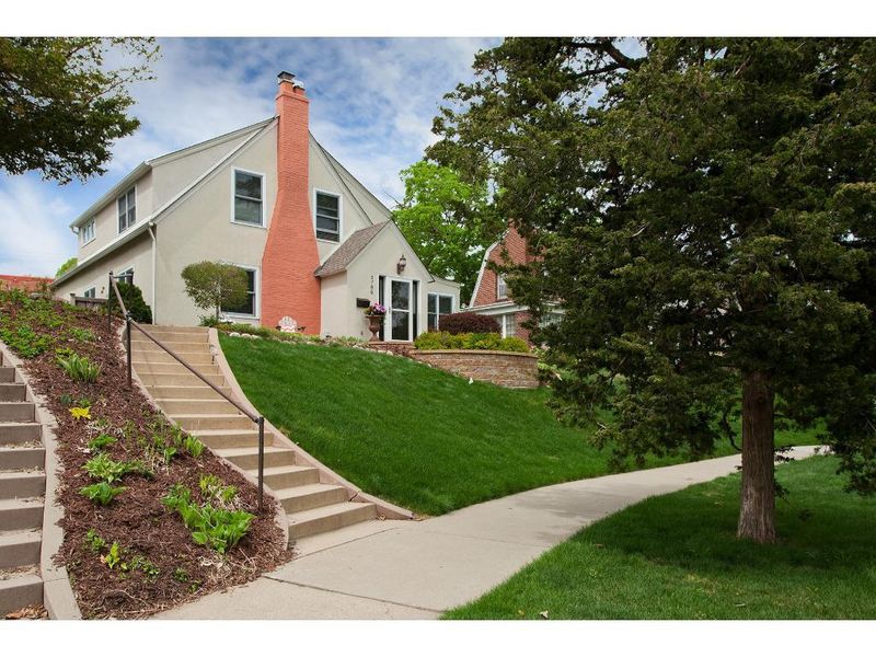 2786 Dean Pw, Minneapolis, MN 55416