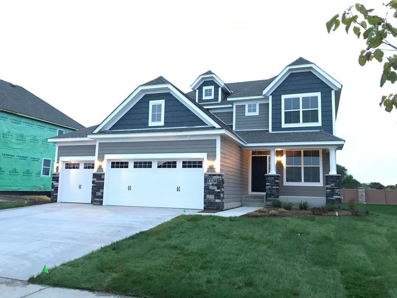 4357 Parkview Cir, Anoka, MN 55303