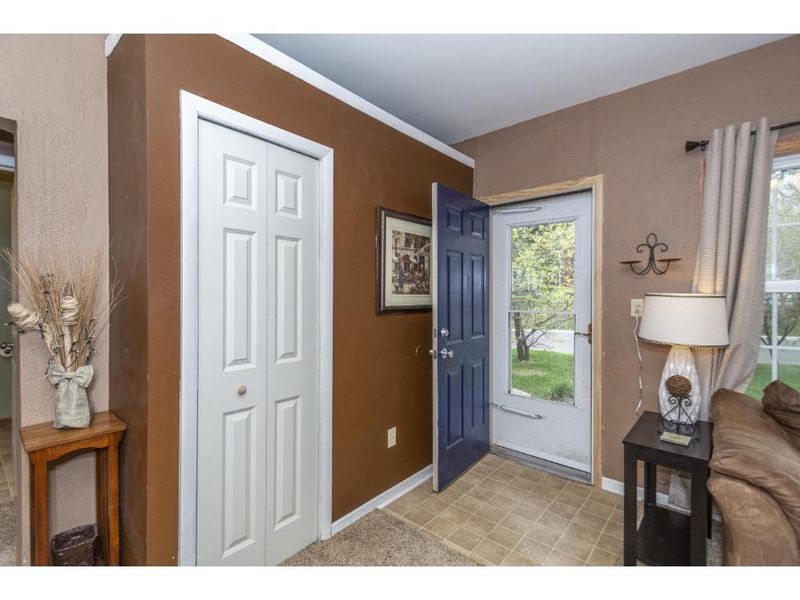 306 7th St NW, New Brighton, MN 55112