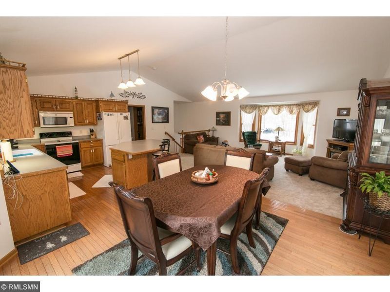 30910 Rainbow Ave, Center City, MN 55012