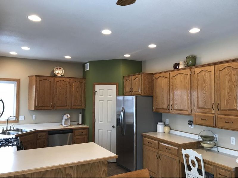 1303 3rd St NE, New Prague, MN 56071