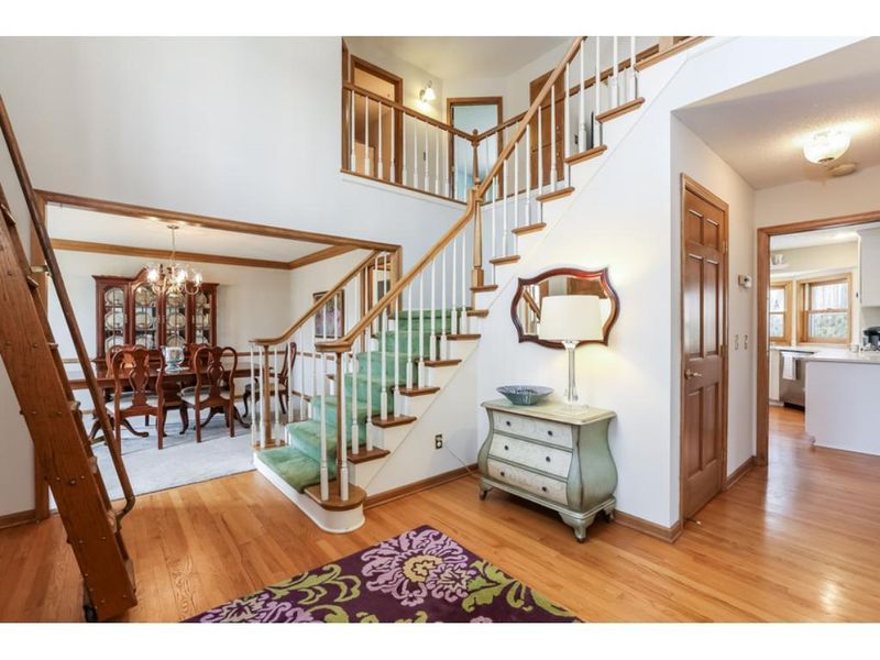 15808 West Oaks, Minnetonka, MN 55345