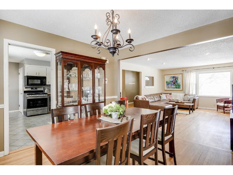 2833 Valle Vi, Crystal, MN 55427