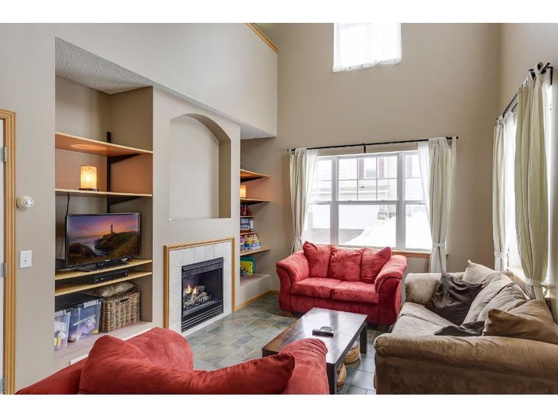 9187 Holly Ln N, Maple Grove, MN 55311