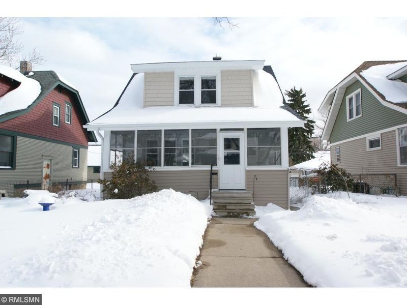1206 Charles Ave, Saint Paul, MN 55104
