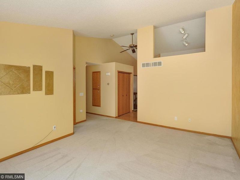 4933 Stoneridge Ln, Monticello, MN 55362