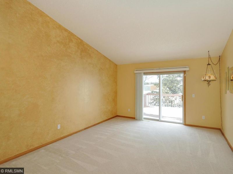 4933 Stoneridge Ln, Monticello, MN 55362