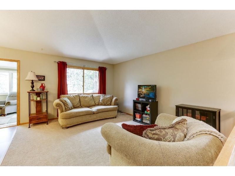 13823 85th Ave N, Maple Grove, MN 55369