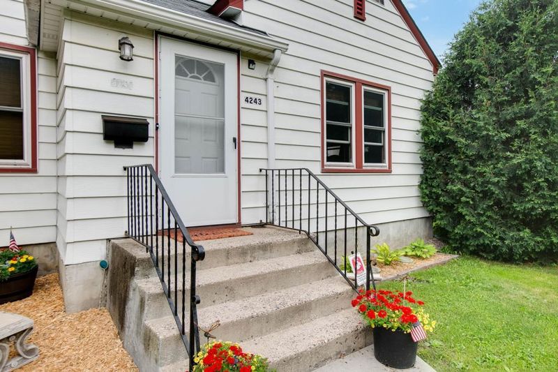 4243 Snelling Ave, Minneapolis, MN 55406
