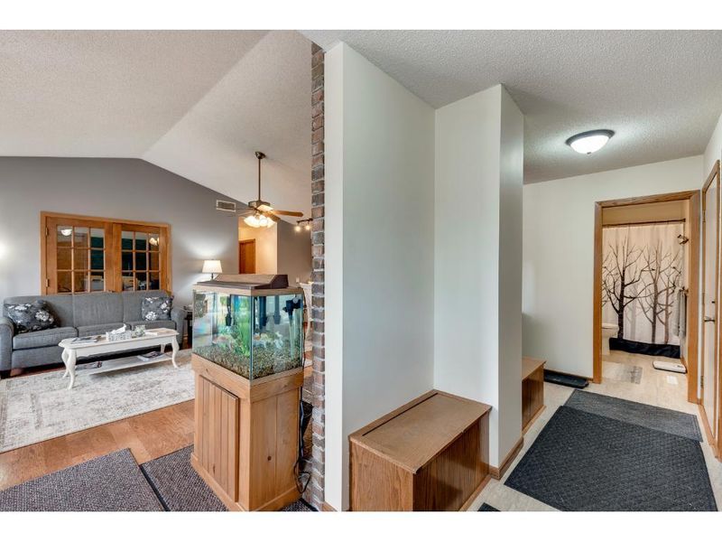 10730 Dunkirk Ln N, Maple Grove, MN 55369
