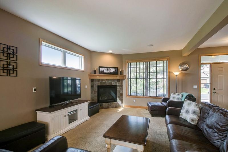 15667 Enfield Ave N, Hugo, MN 55038