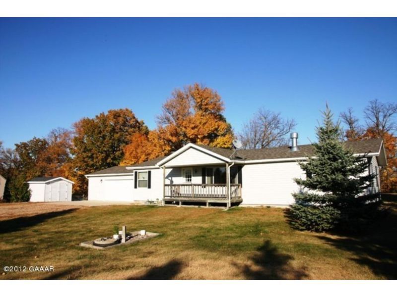 6855 Violet Dr SW, Farwell, MN 56327