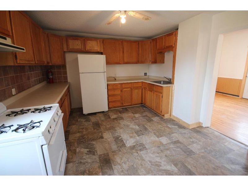 624 S 10th St, Brainerd, MN 56401