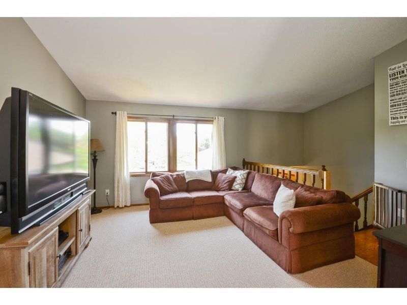 7218 116th Ave N, Champlin, MN 55316