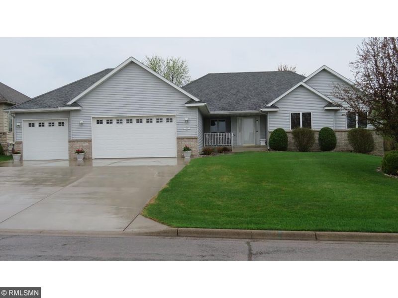 406 16th St N, Sauk Rapids, MN 56379