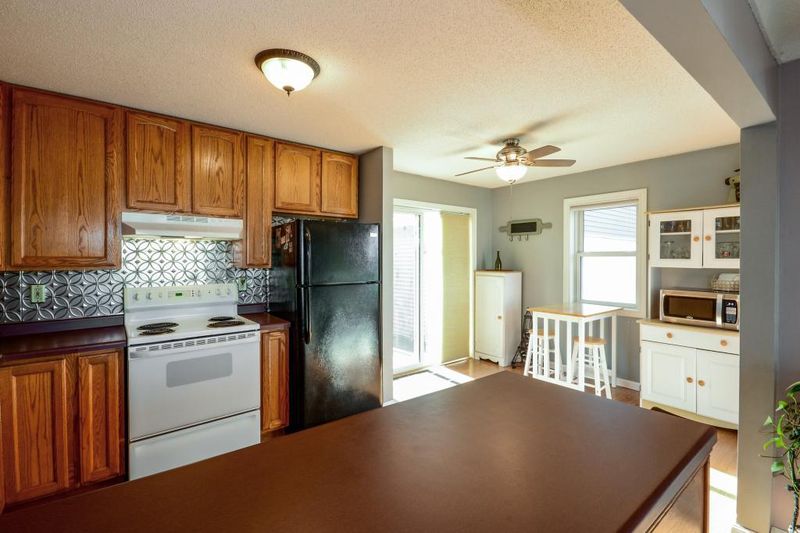 6105 Douglas Dr N, Crystal, MN 55429