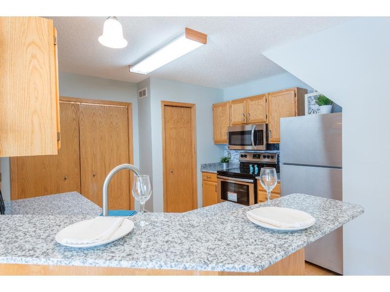 12924 Echo Ln #23, Apple Valley, MN 55124
