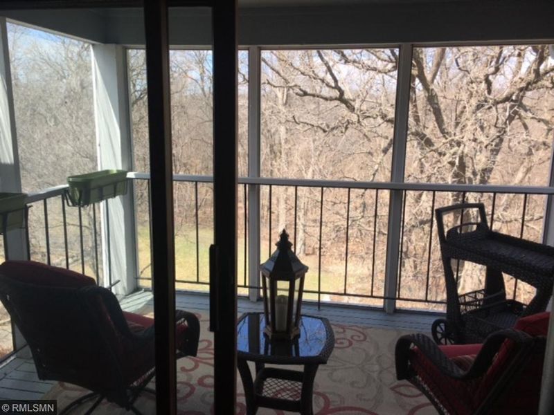 3000 Saint Albans Mill Rd #306, Minnetonka, MN 55305