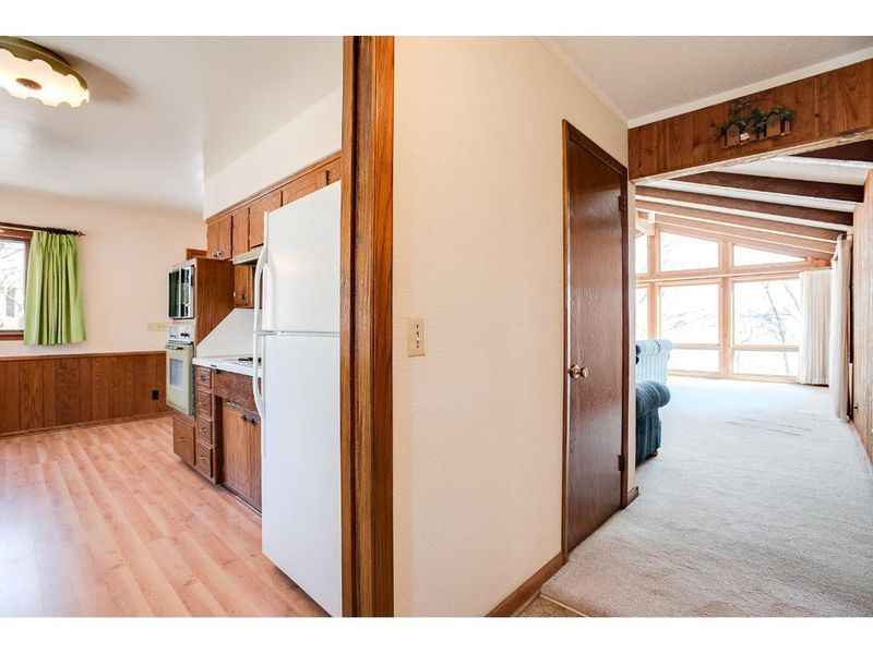 214 Australian Ave, Little Canada, MN 55117