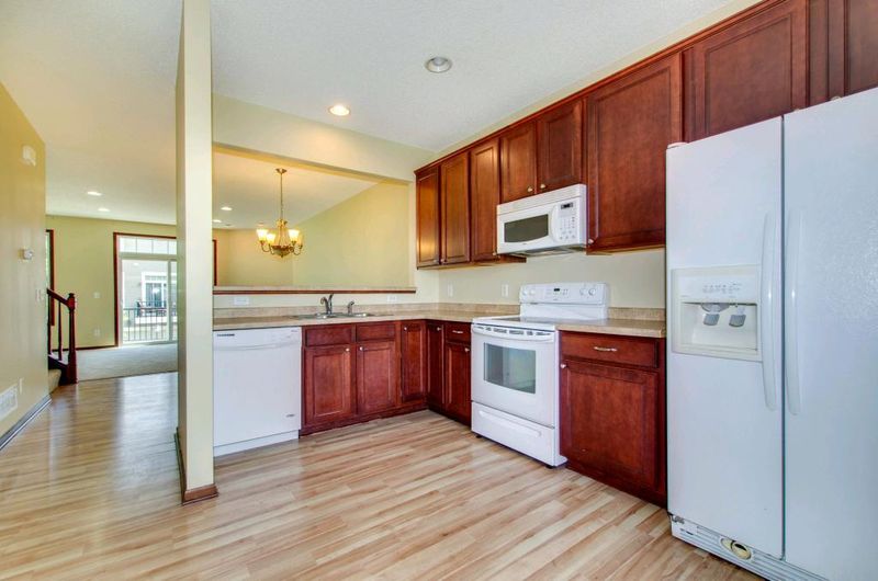 4104 Parker Trl, Robbinsdale, MN 55422