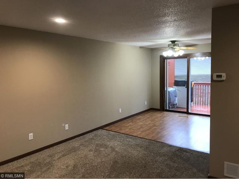 404 Whispering Ln, Hastings, MN 55033