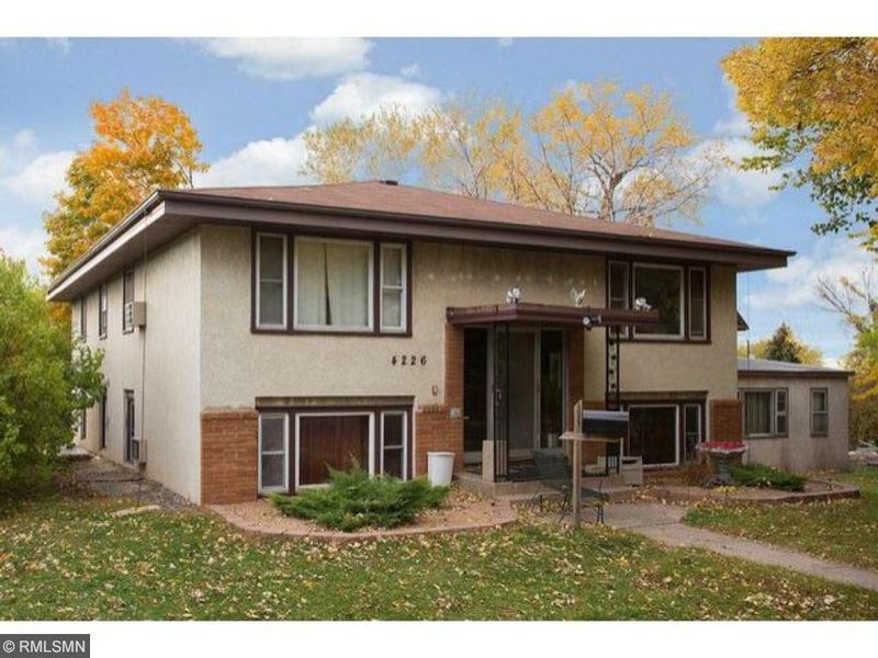 4226 4th St NE, Columbia Heights, MN 55421