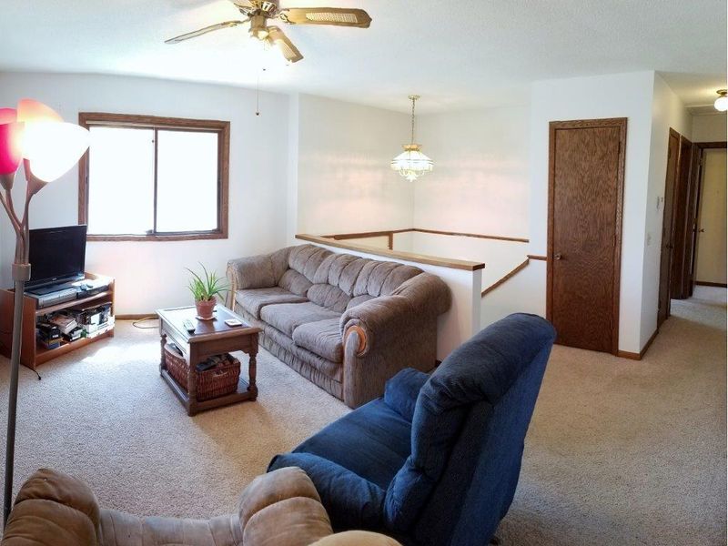 108 10th Ave SE, Faribault, MN 55021