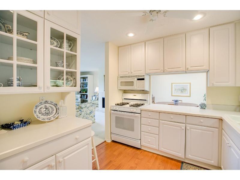 7500 Cahill Rd #314C, Edina, MN 55439