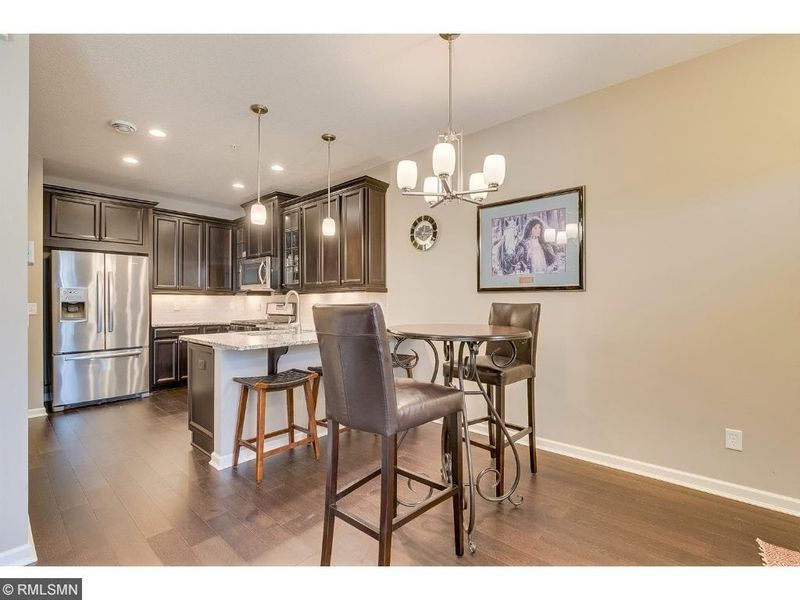 6923 Crosby Ct, Minnetrista, MN 55331