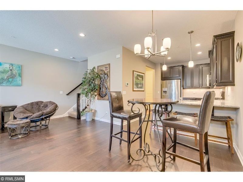 6923 Crosby Ct, Minnetrista, MN 55331