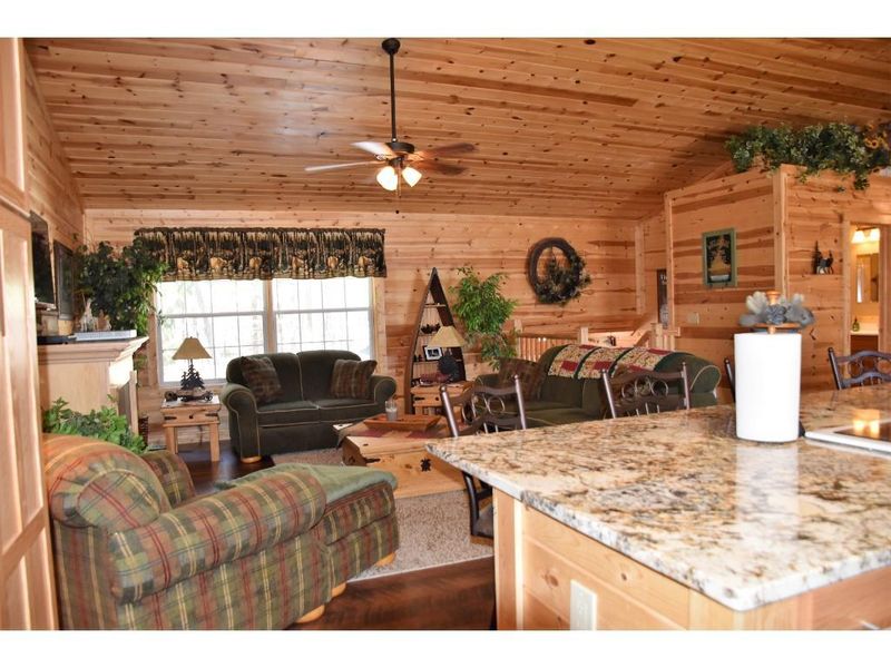 11408 Silver Bay Rd, Brainerd, MN 56401