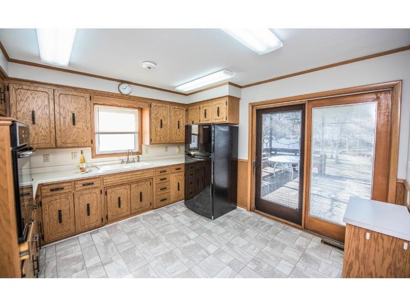 24 Logan Ave W, West Saint Paul, MN 55118