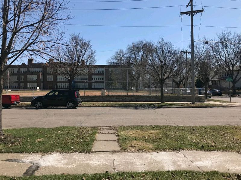 81 Western Ave S, Saint Paul, MN 55102