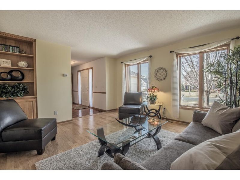17247 80th Pl N, Maple Grove, MN 55311