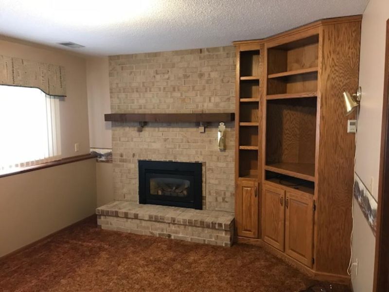 11832 Woodbine St NW, Coon Rapids, MN 55433