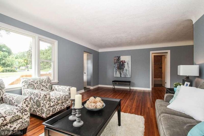 1512 W 66th St, Richfield, MN 55423