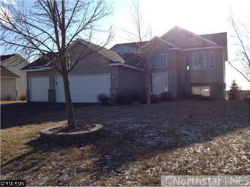 697 Forest Rd, Big Lake, MN 55309