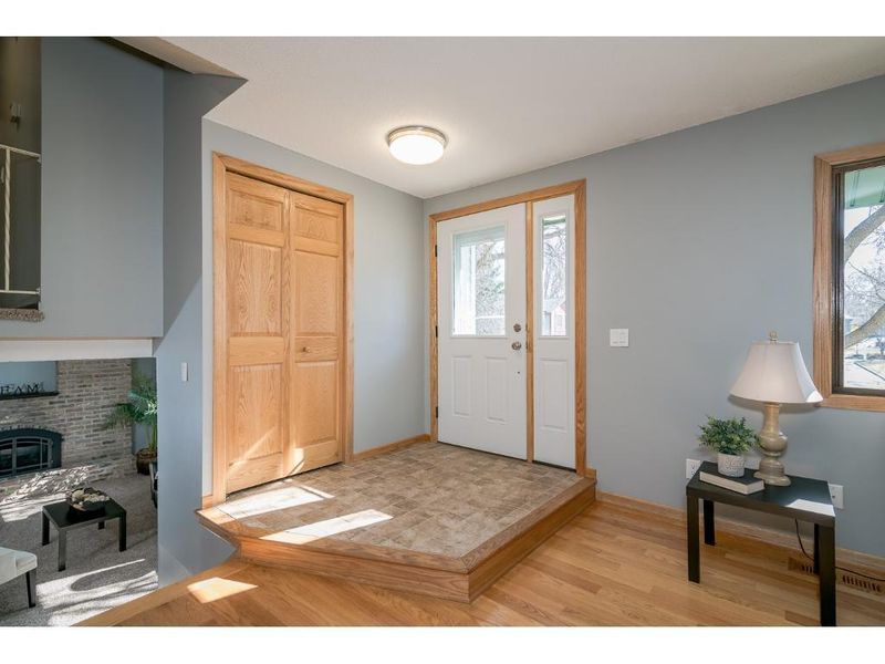 12236 24th Ave S, Burnsville, MN 55337